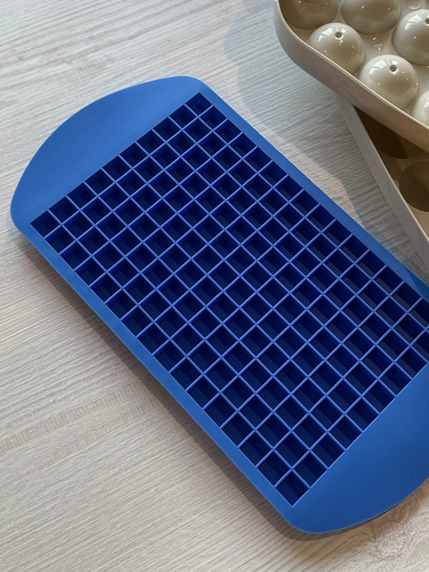 قالب یخ مکعبی🧊