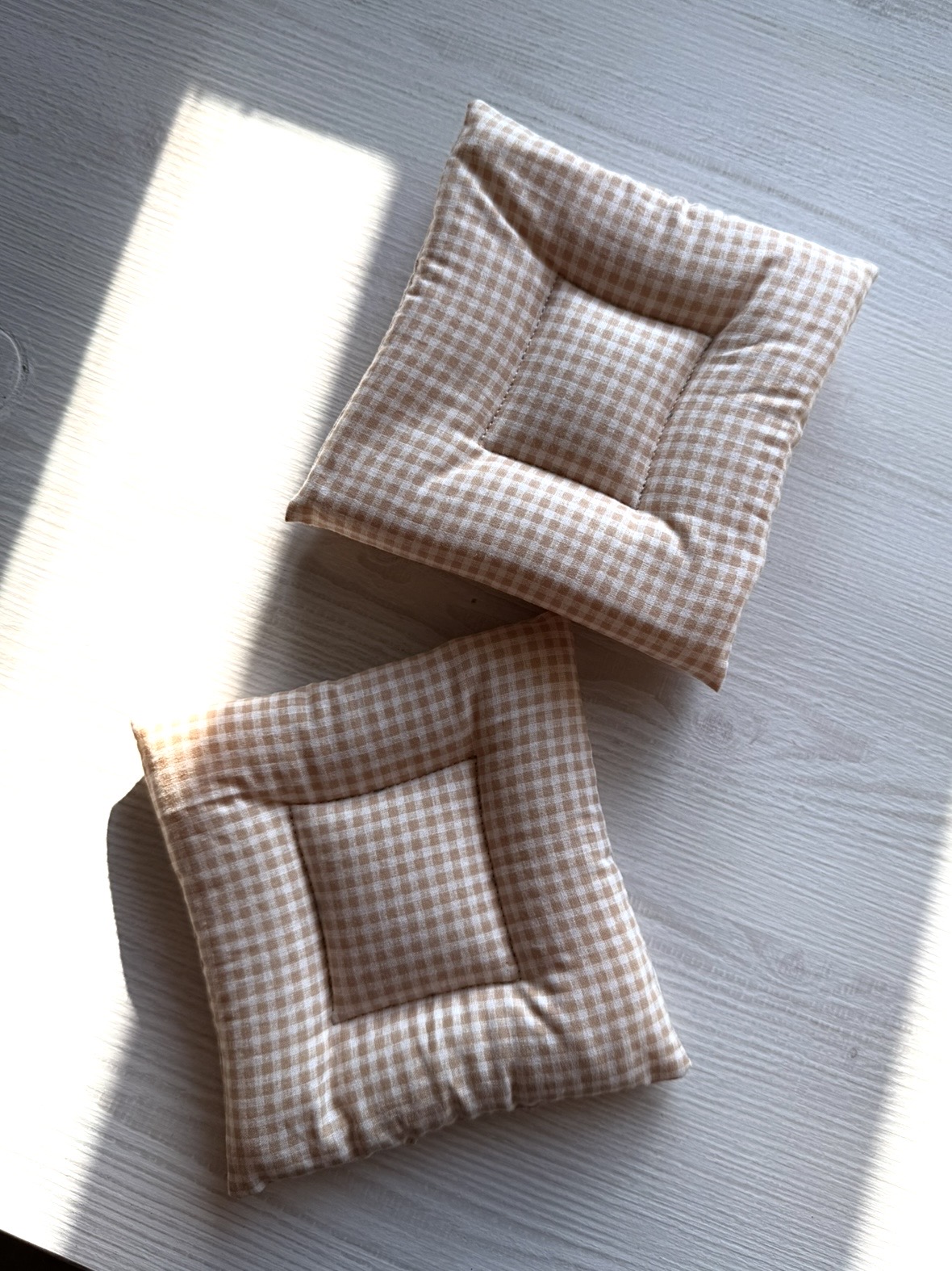 تصویر بالشتک ماگ کِرِم 